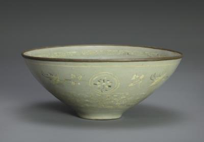 图片[2]-Celadon bowl with cloud-and-crane decor in black-and-white inlay-China Archive